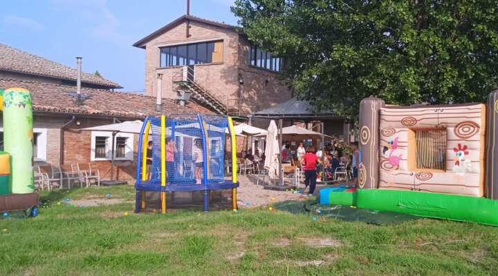 Le feste di compleanno a Modena si arricchiscono di intrattenimenti unici all'ippodromo di modena