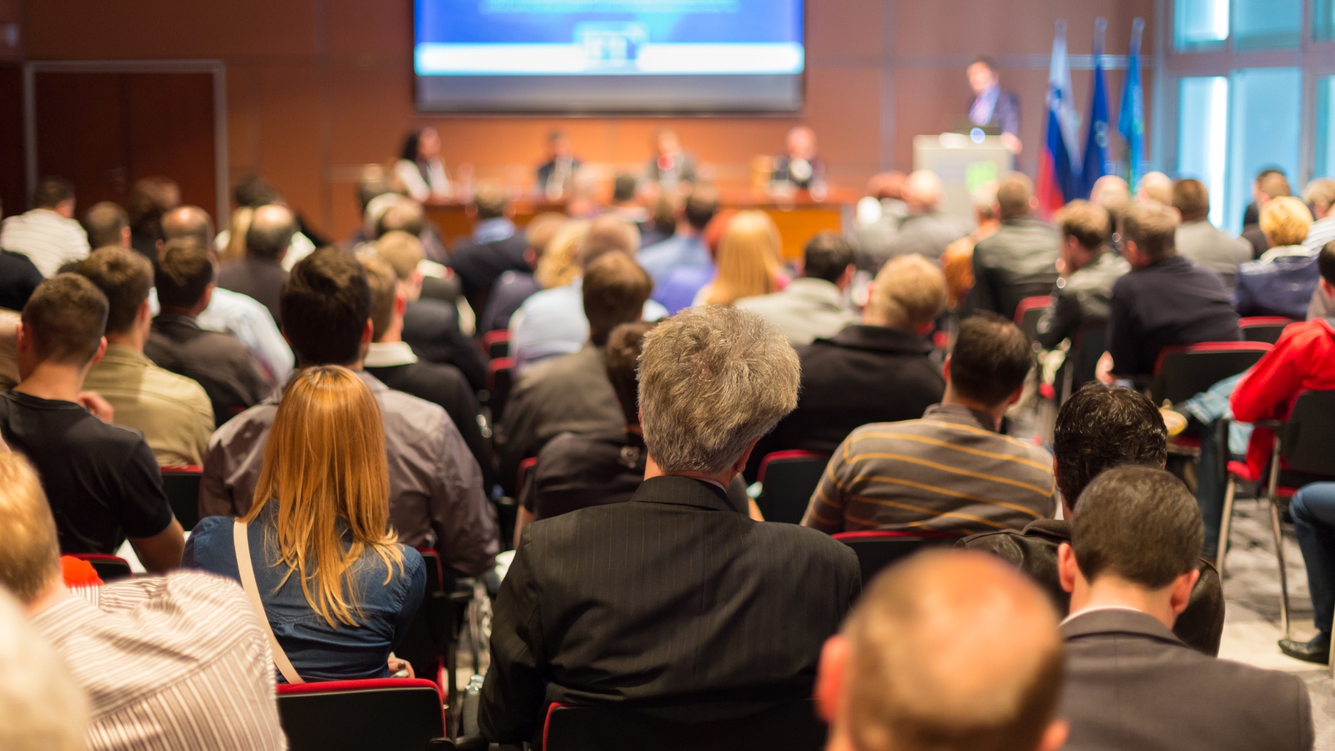 Testo del paragrafo (7)